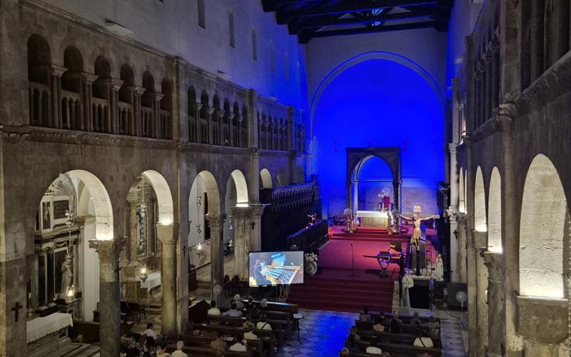 Gallery image for SHIN-YOUNG LEE DELIGHTS THE AUDIENCE WITH A SOLO RECITAL AT ST. ANASTASIA’S CATHEDRAL IN ZADAR