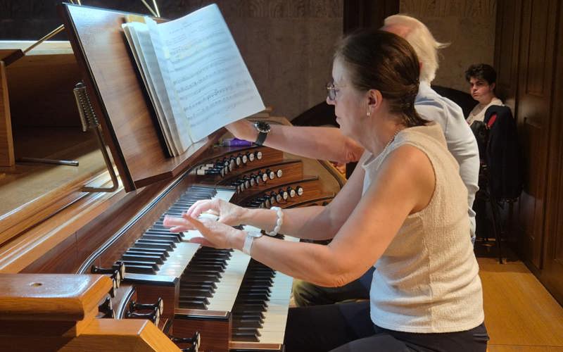 Gallery image for Sophie-Véronique Cauchefer-Choplin: Organist of the Great Organ of Saint-Sulpice Church in Paris Performed at St. Anastasia's Cathedral