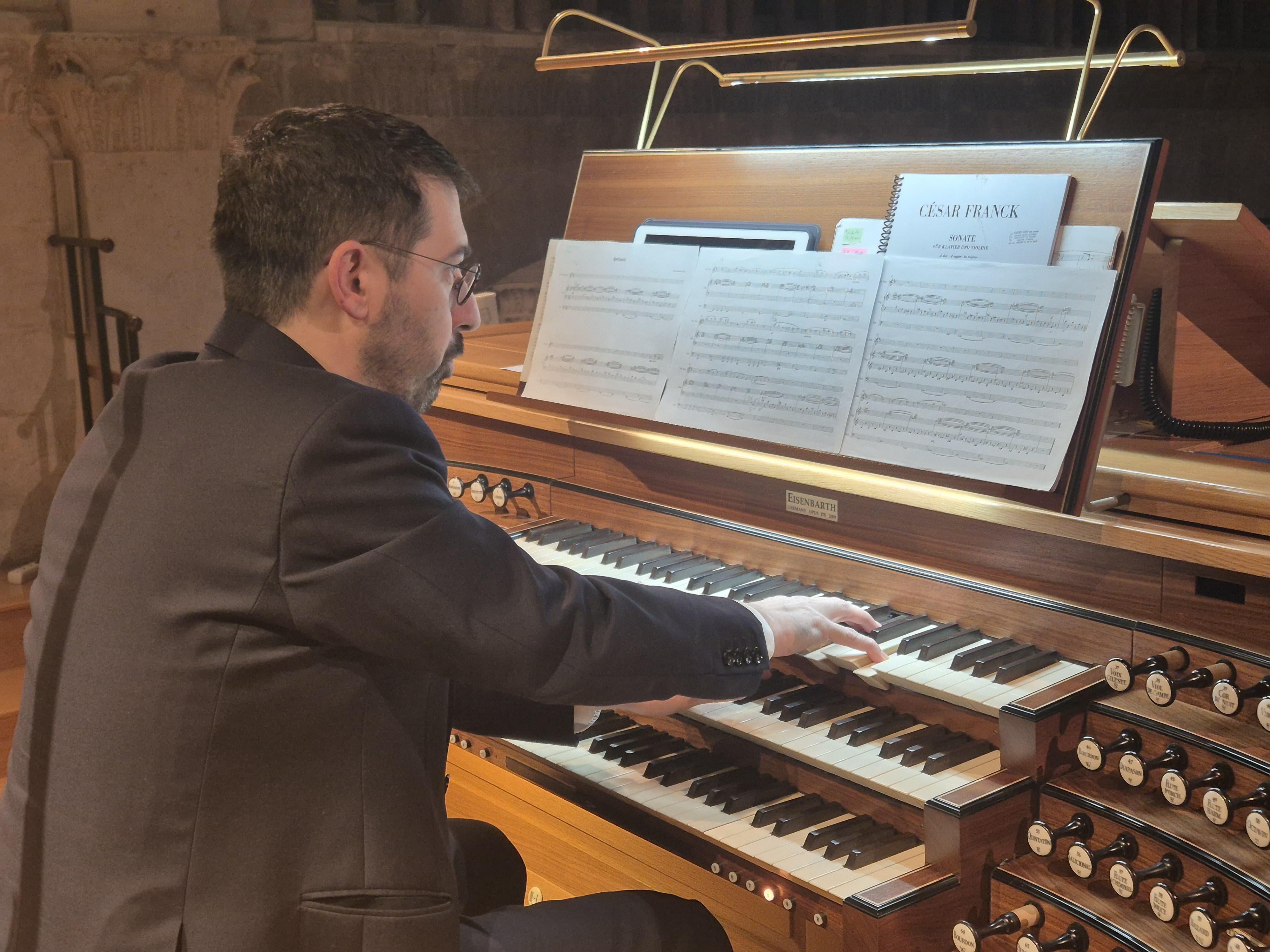 PAVAO MAŠIĆ I TOMISLAV ŽUŽAK – Zvuci s neba Stošiji u čast  14. 1. 2026. Image